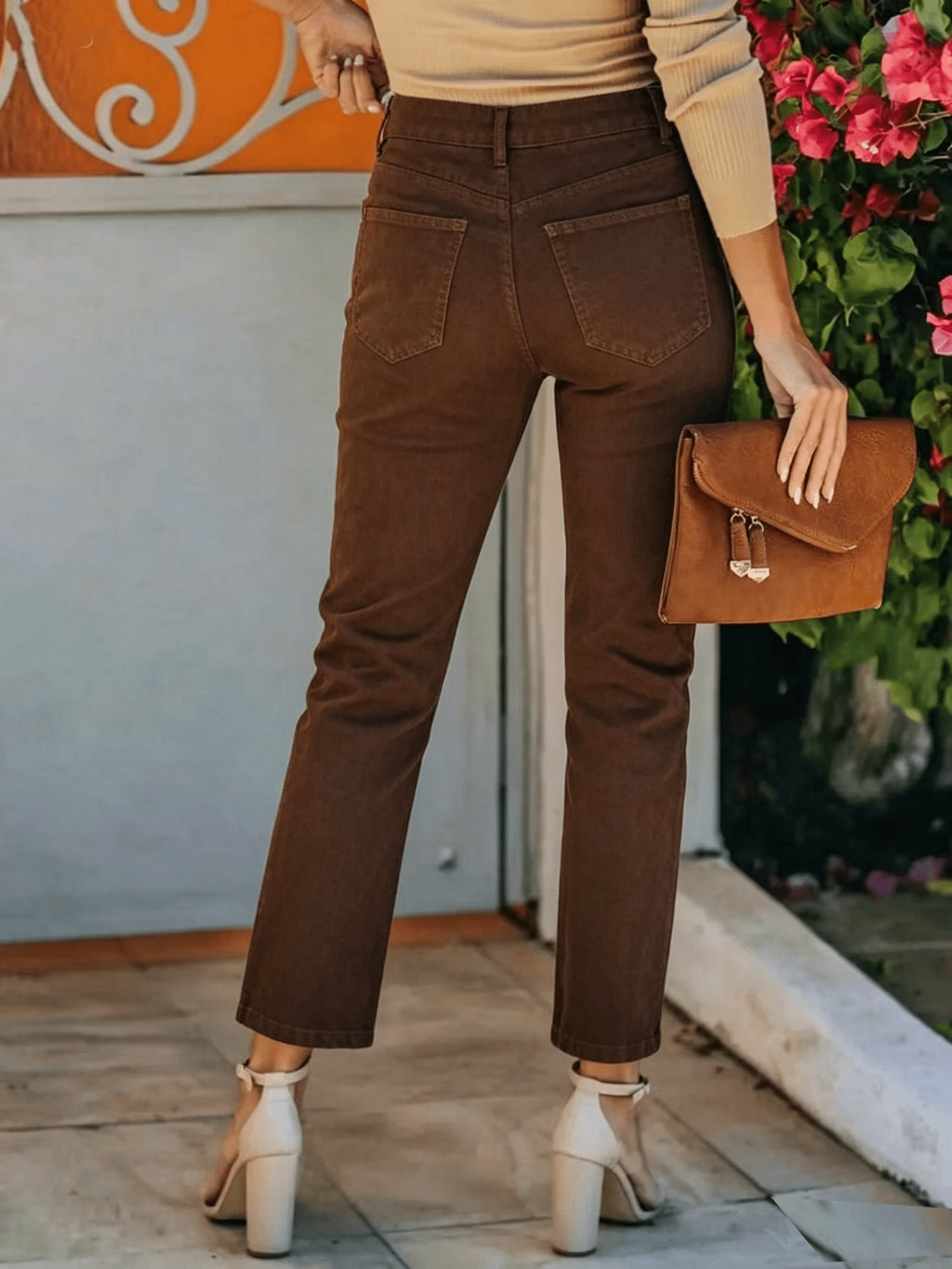 Jean mom grande taille — Denim marron café, longueur cheville