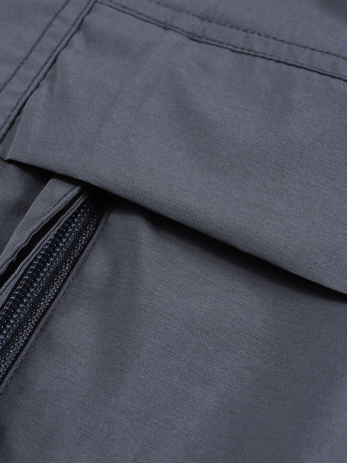 Pantalon jogging grande taille — Zip sur la cuisse droite
