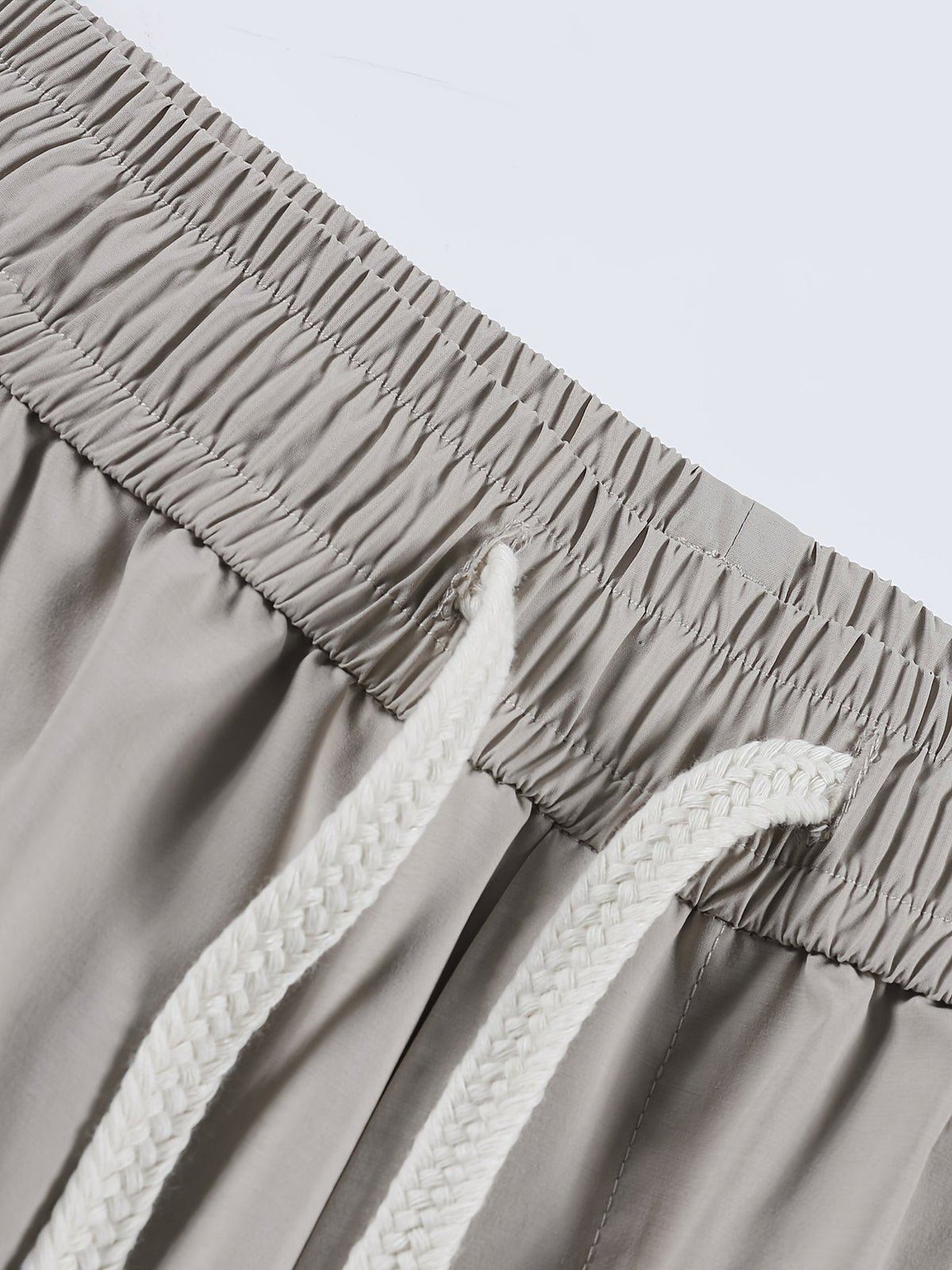 Pantalon jogging grande taille — Zip sur la cuisse droite