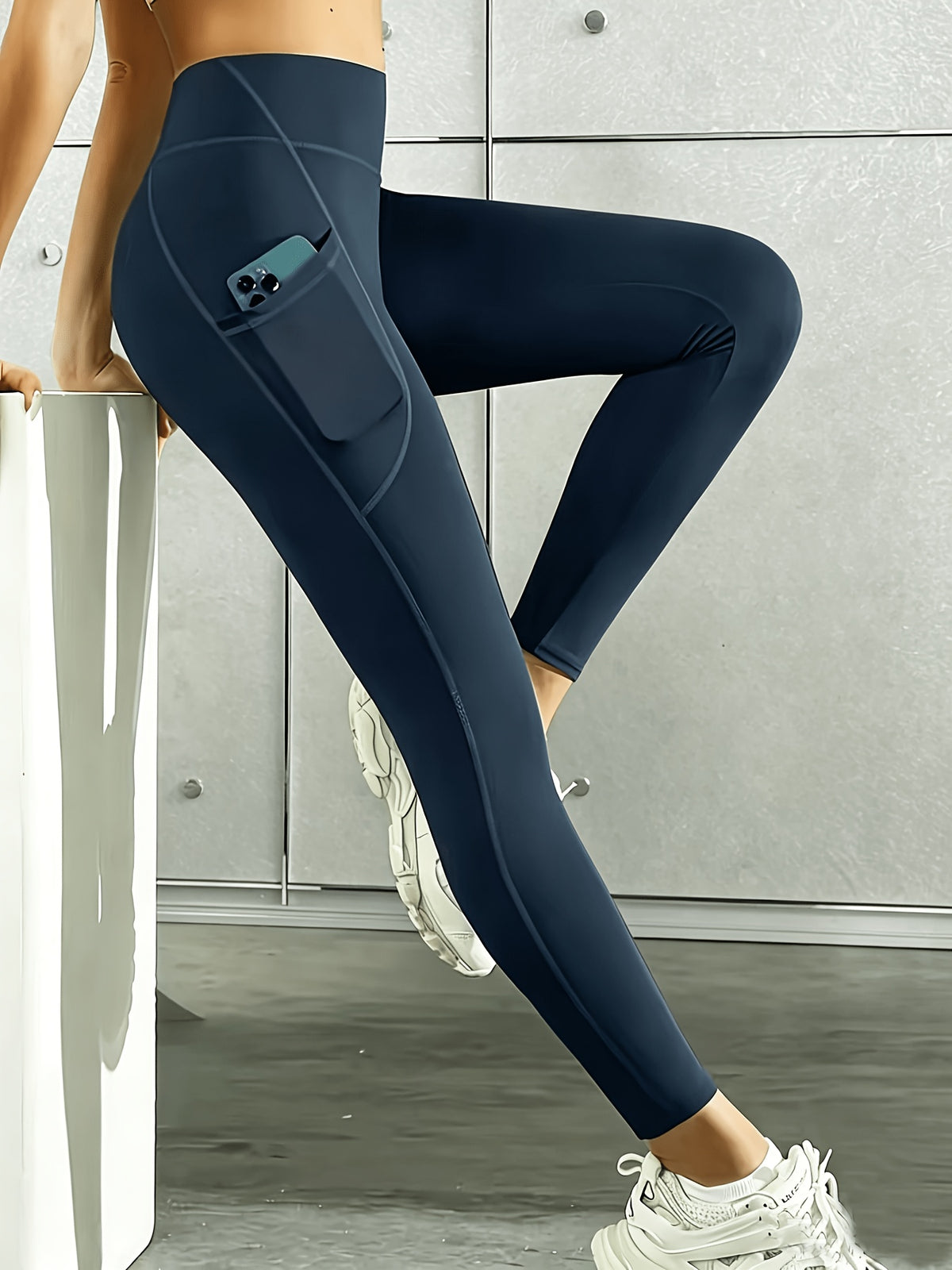 Legging de sport grande taille — Bleu marine, poche cuisse