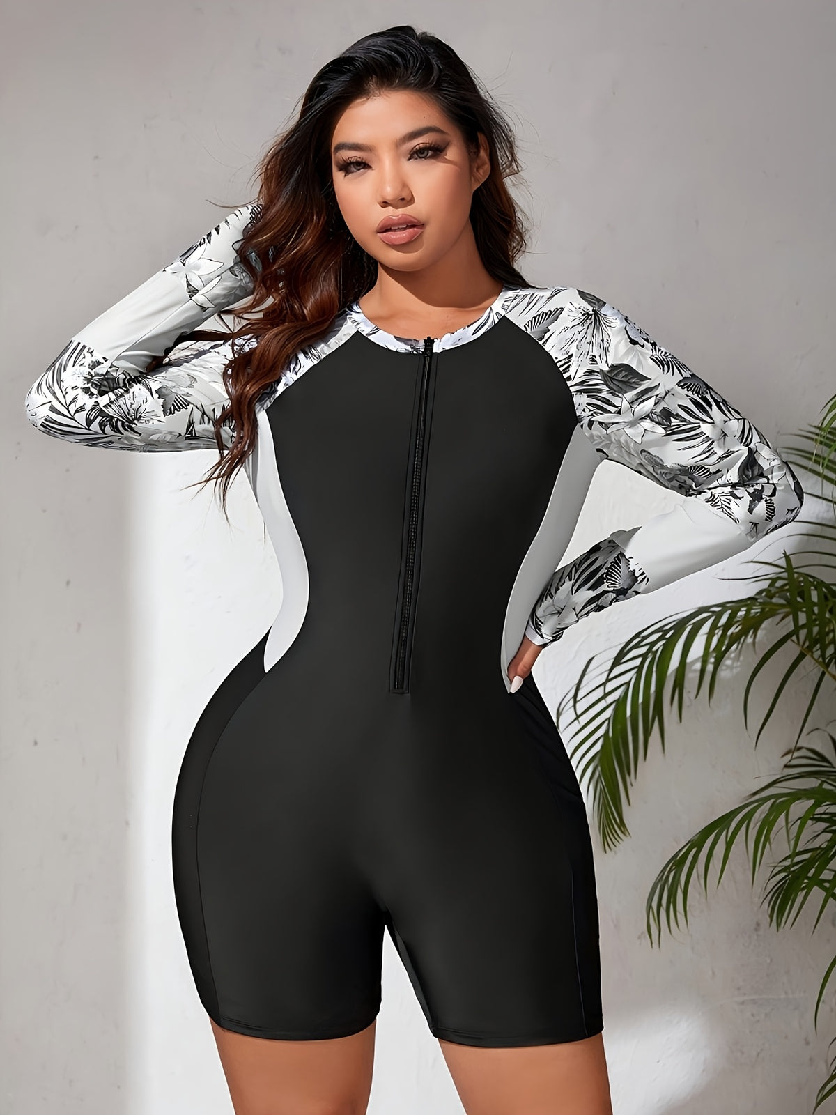 Maillot 1 pièce grande taille — Manches feuillage et short