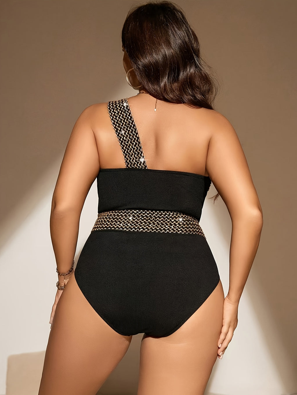 Maillot 1 pièce grande taille — Noir, biais doré à l'épaule