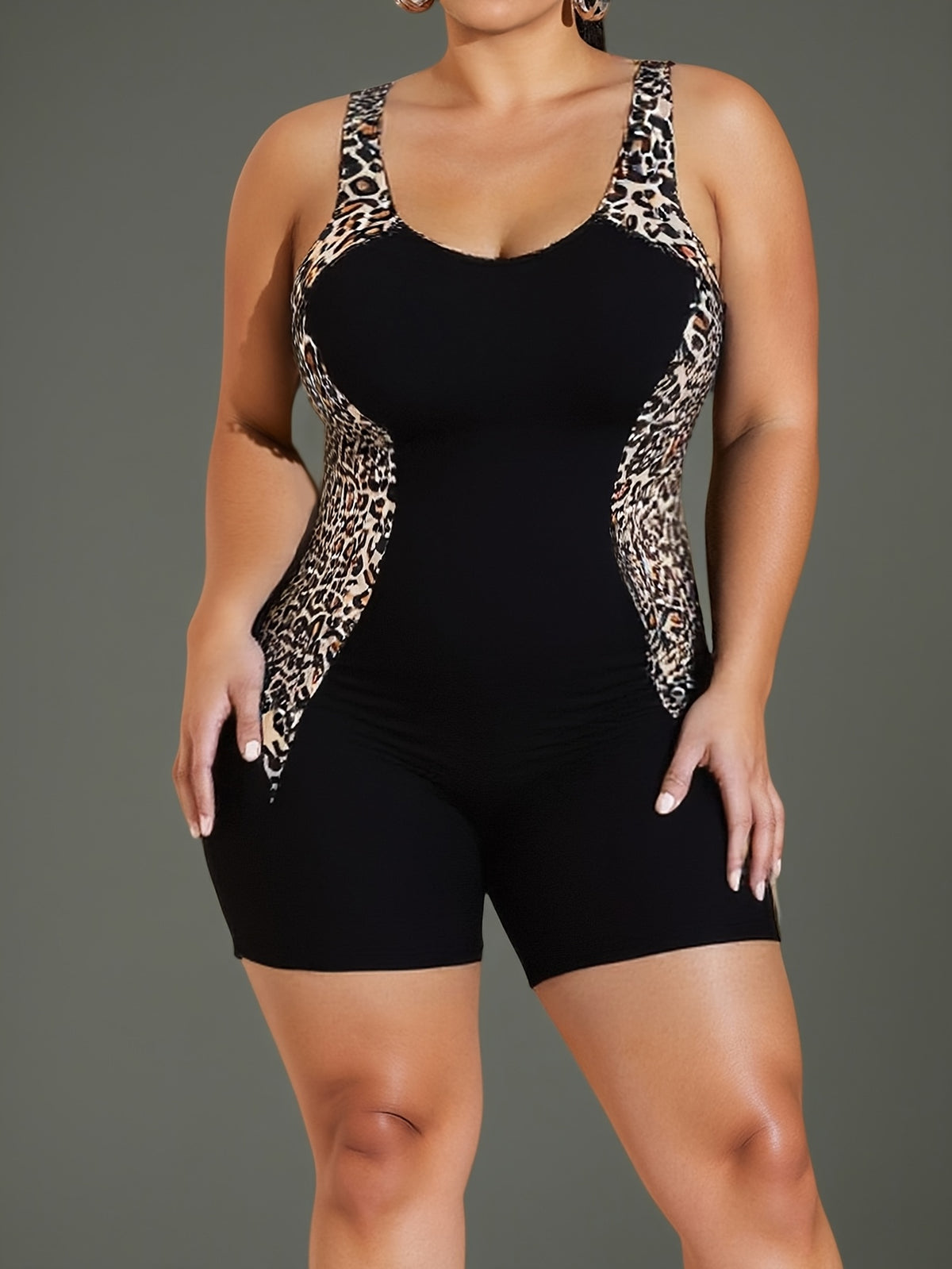 Maillot shorty grande taille — Flancs léopard beige et brun