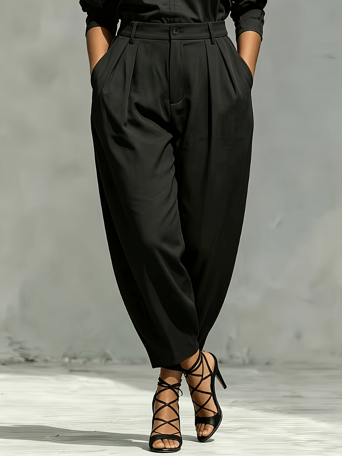 Pantalon à pinces grande taille — Noir ou sable, dos élastiqué