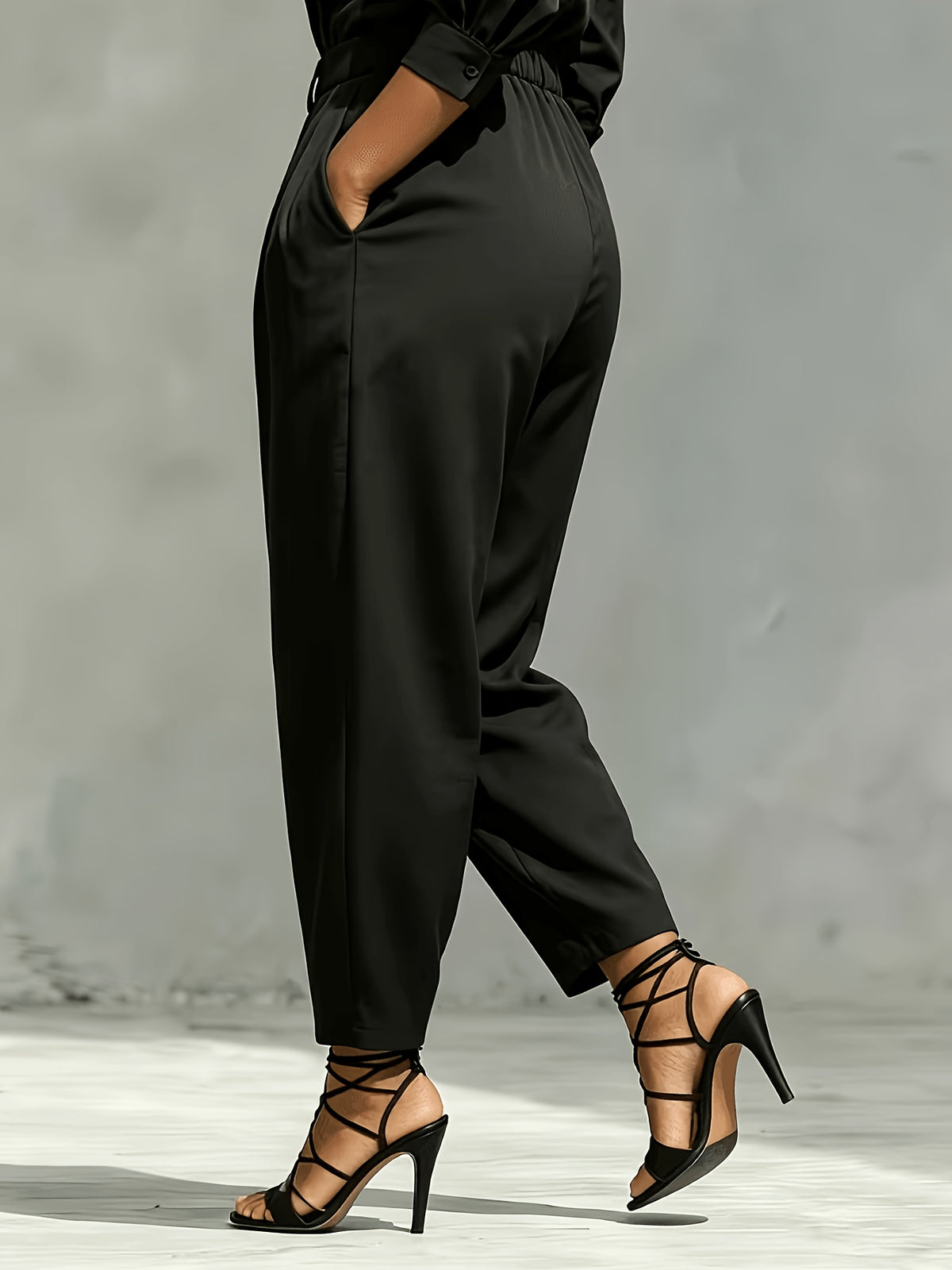 Pantalon à pinces grande taille — Noir ou sable, dos élastiqué