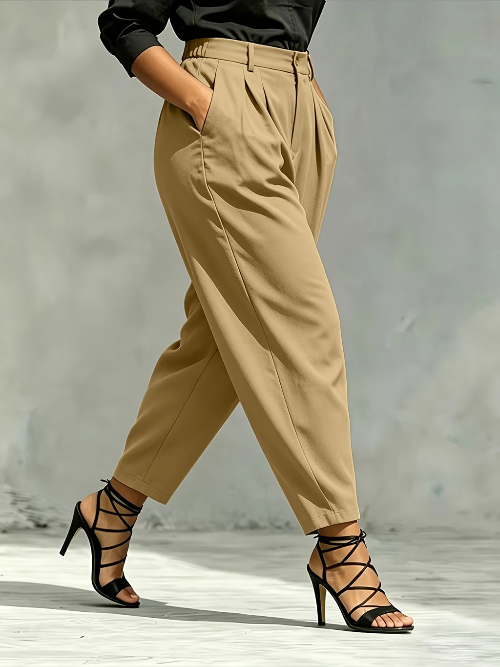 Pantalon à pinces grande taille — Noir ou sable, dos élastiqué
