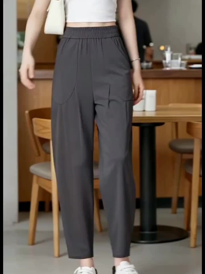 Pantalon carotte grande taille — Maille drapée et plis creux