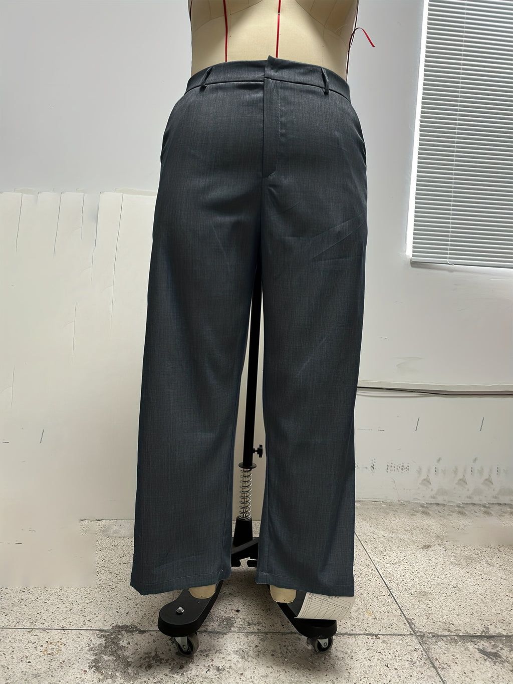 Pantalon chic grande taille — Beige sable, large et droit