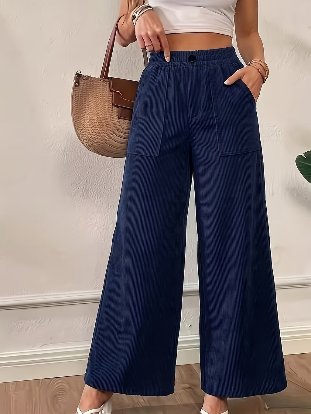 Pantalon en velours grande taille — Jambe large et poches plaquées