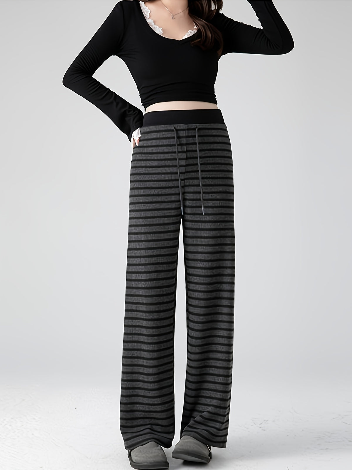 Pantalon grande taille à rayures, coupe ample, jambe large