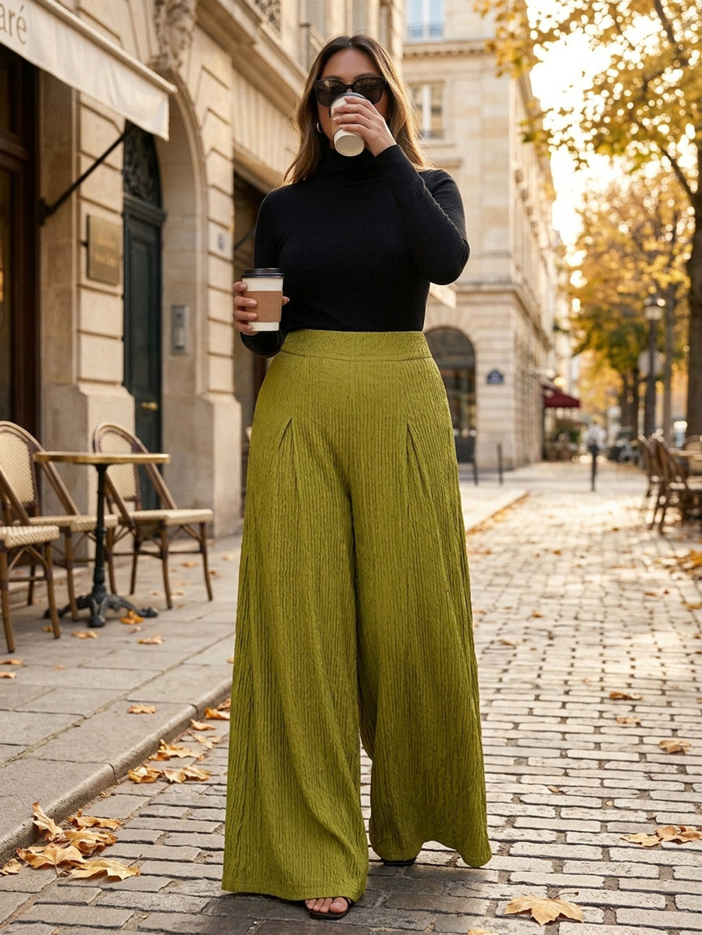 Pantalon en maille gaufrée grande taille — Jambe en corolle