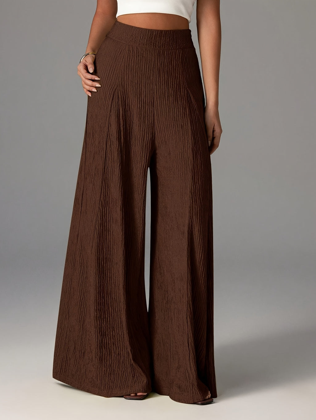Pantalon en maille gaufrée grande taille — Jambe en corolle