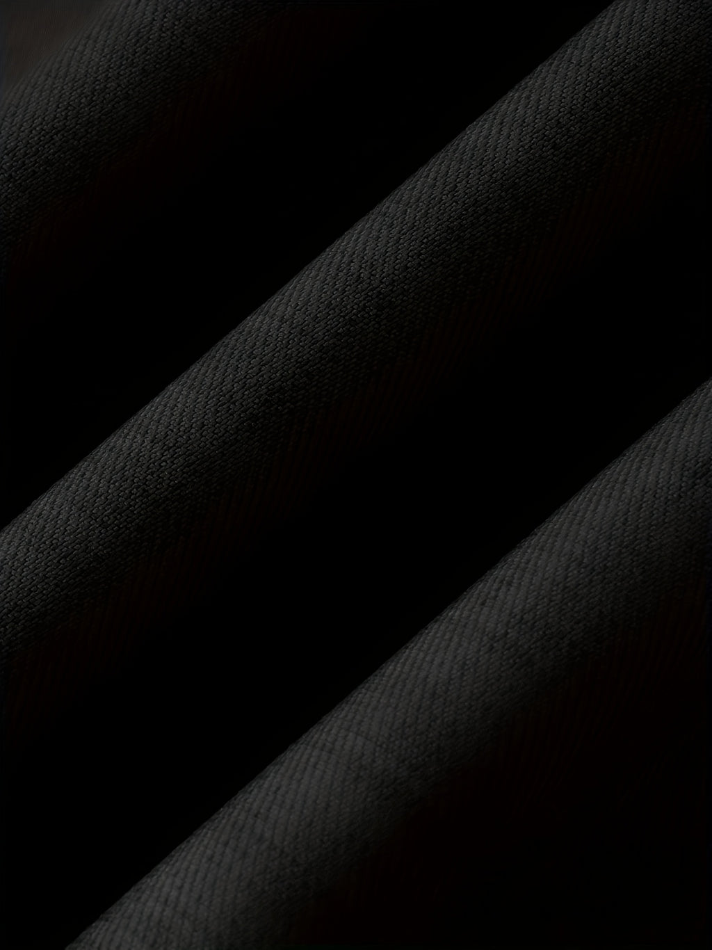 Pantalon noir grande taille — Pan drapé croisé sur le devant