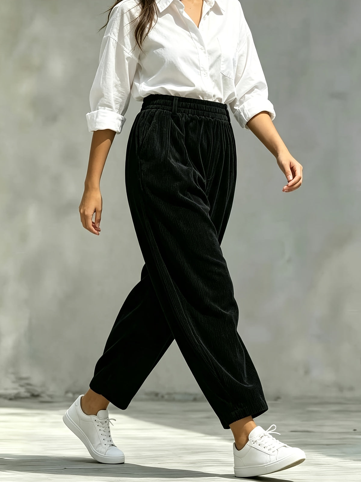 Pantalon sarouel grande taille, côtes de velours noires