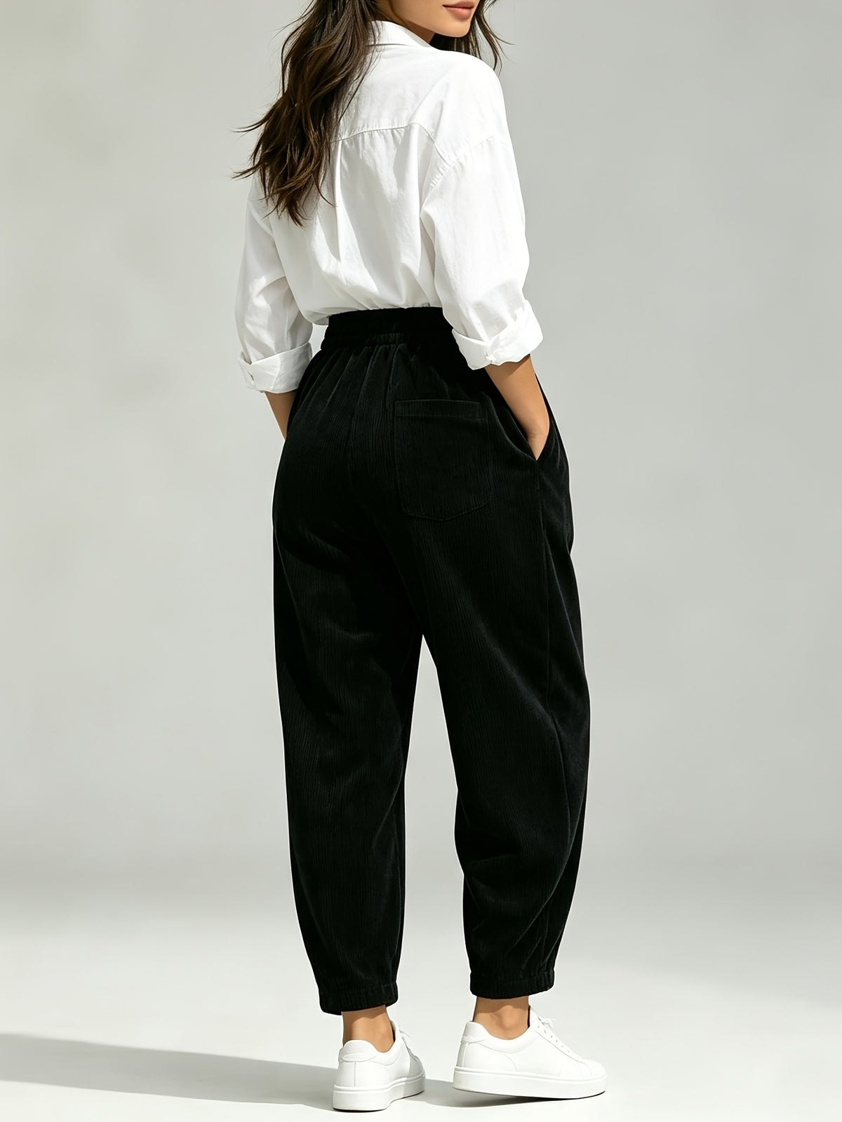 Pantalon sarouel grande taille, côtes de velours noires