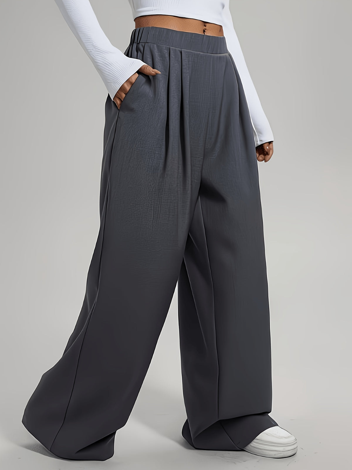 Pantalon tailleur grande taille — Coupe large, taille mi-haute