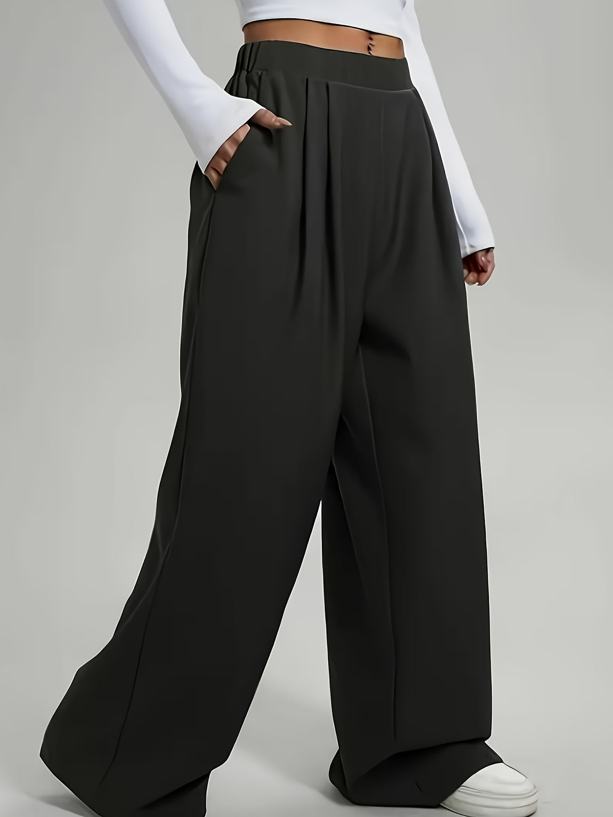 Pantalon tailleur grande taille — Coupe large, taille mi-haute