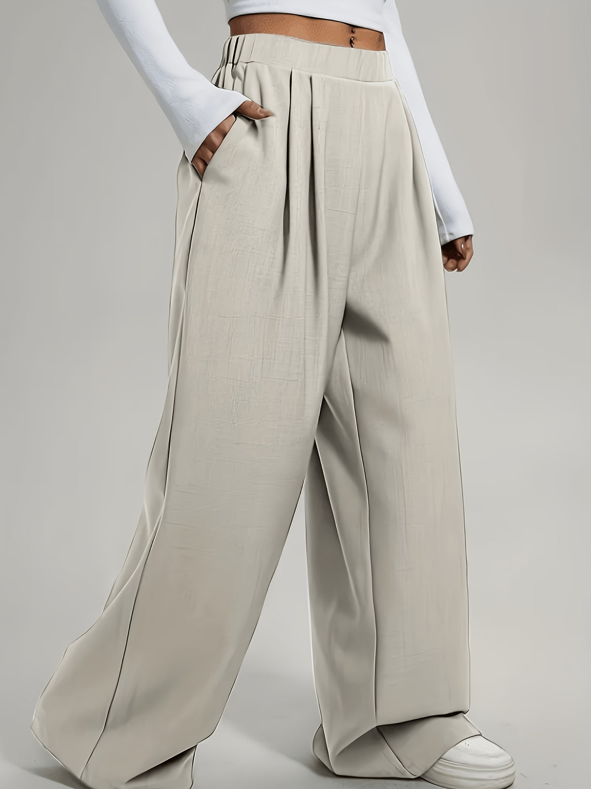 Pantalon tailleur grande taille — Coupe large, taille mi-haute