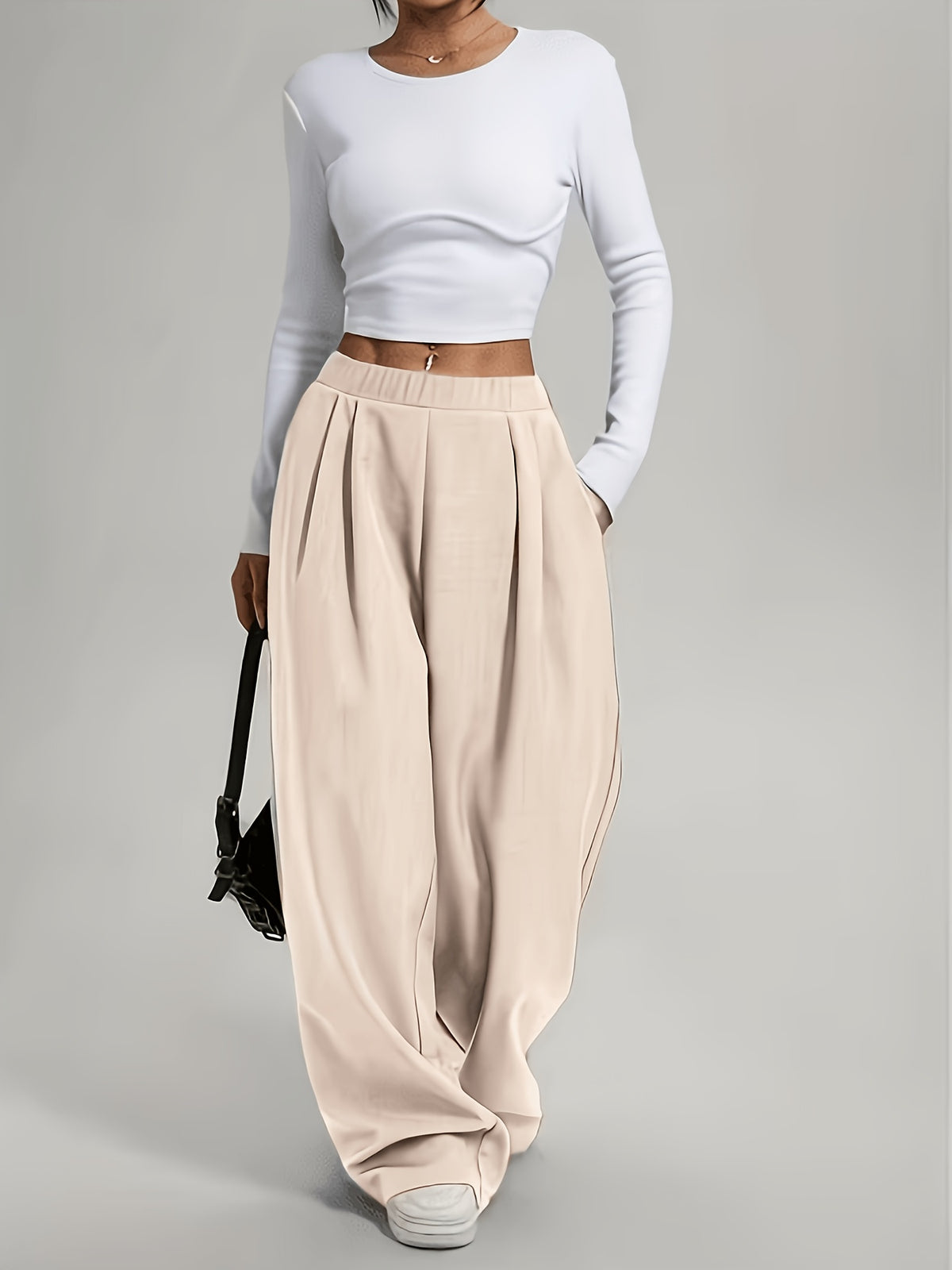 Pantalon tailleur grande taille — Coupe large, taille mi-haute