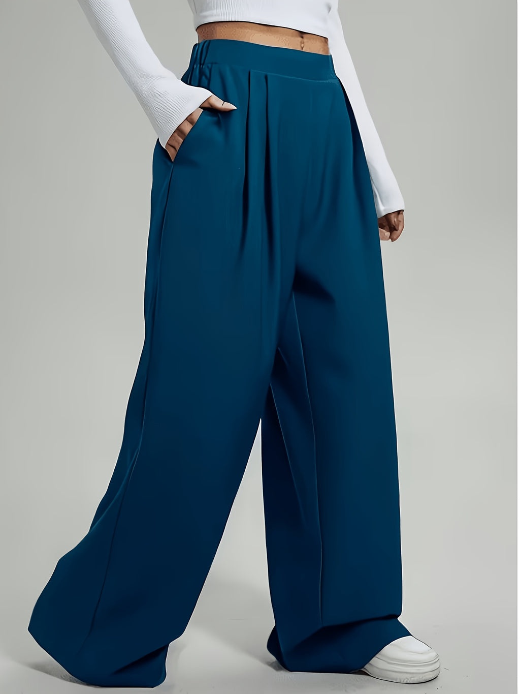 Pantalon tailleur grande taille — Coupe large, taille mi-haute