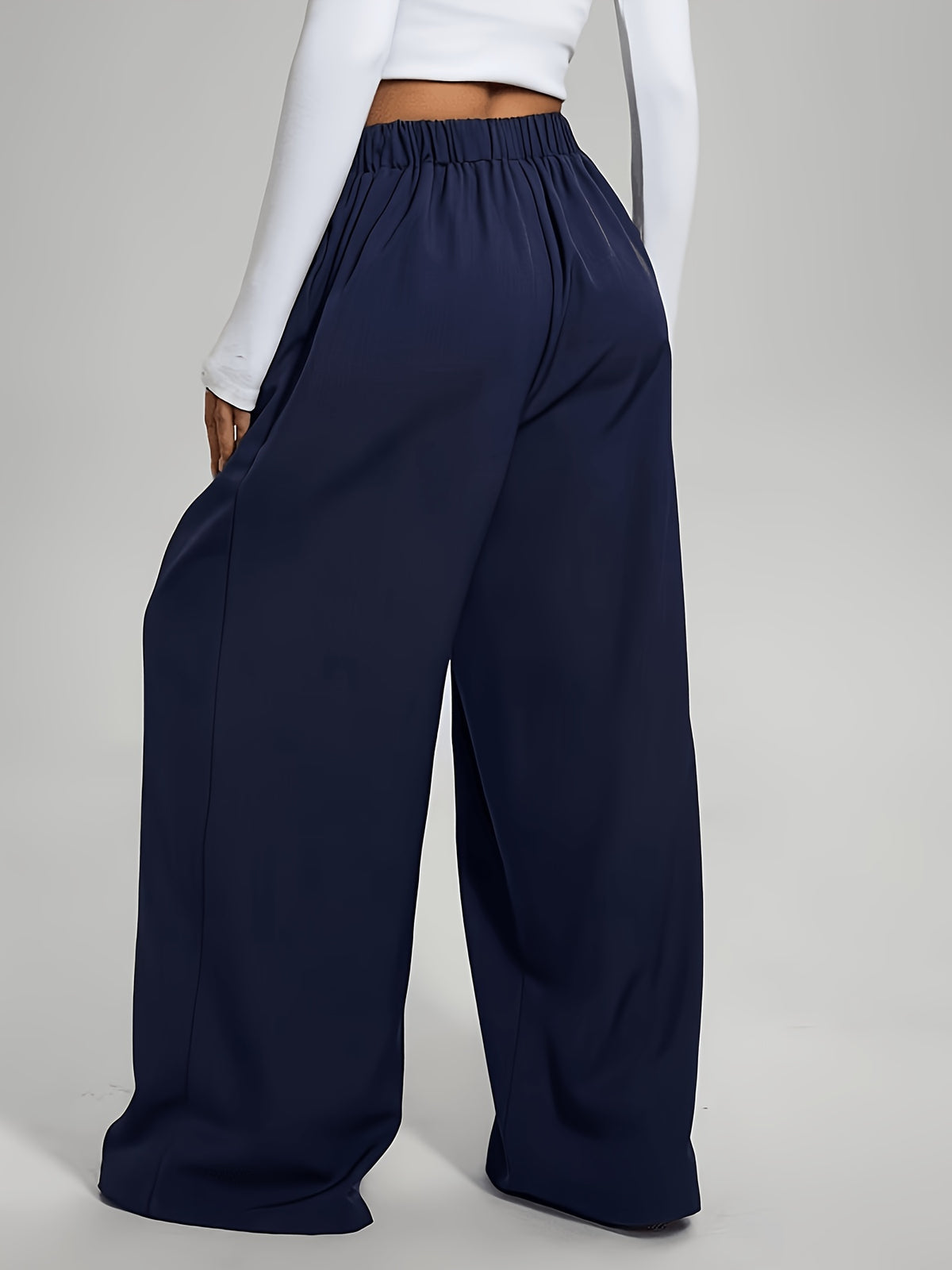 Pantalon tailleur grande taille — Coupe large, taille mi-haute