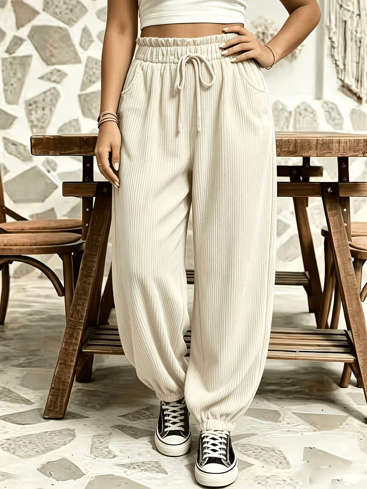 Pantalon carotte grande taille — Velours côtelé marron chaud