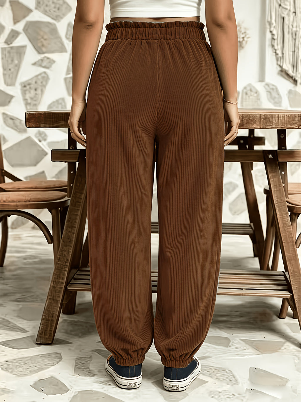 Pantalon carotte grande taille — Velours côtelé marron chaud