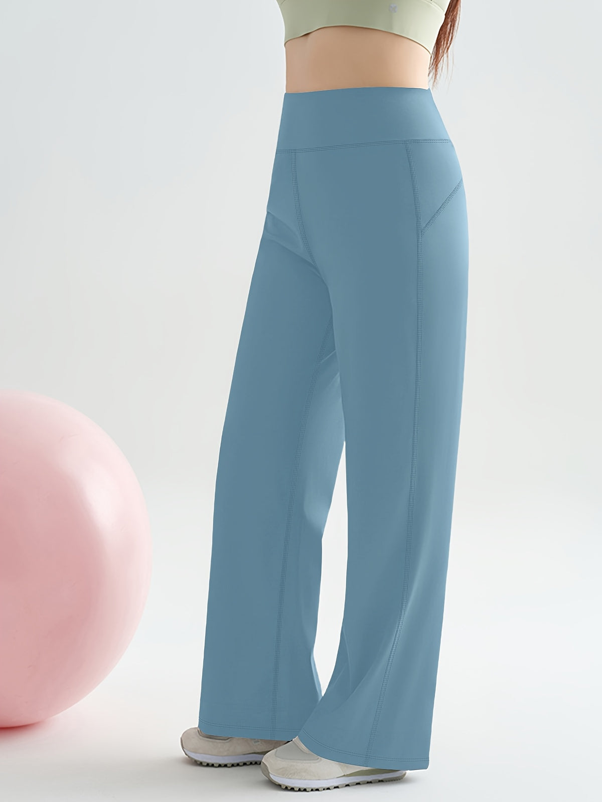 Pantalon de détente grande taille — Ampleur et poche dorsale