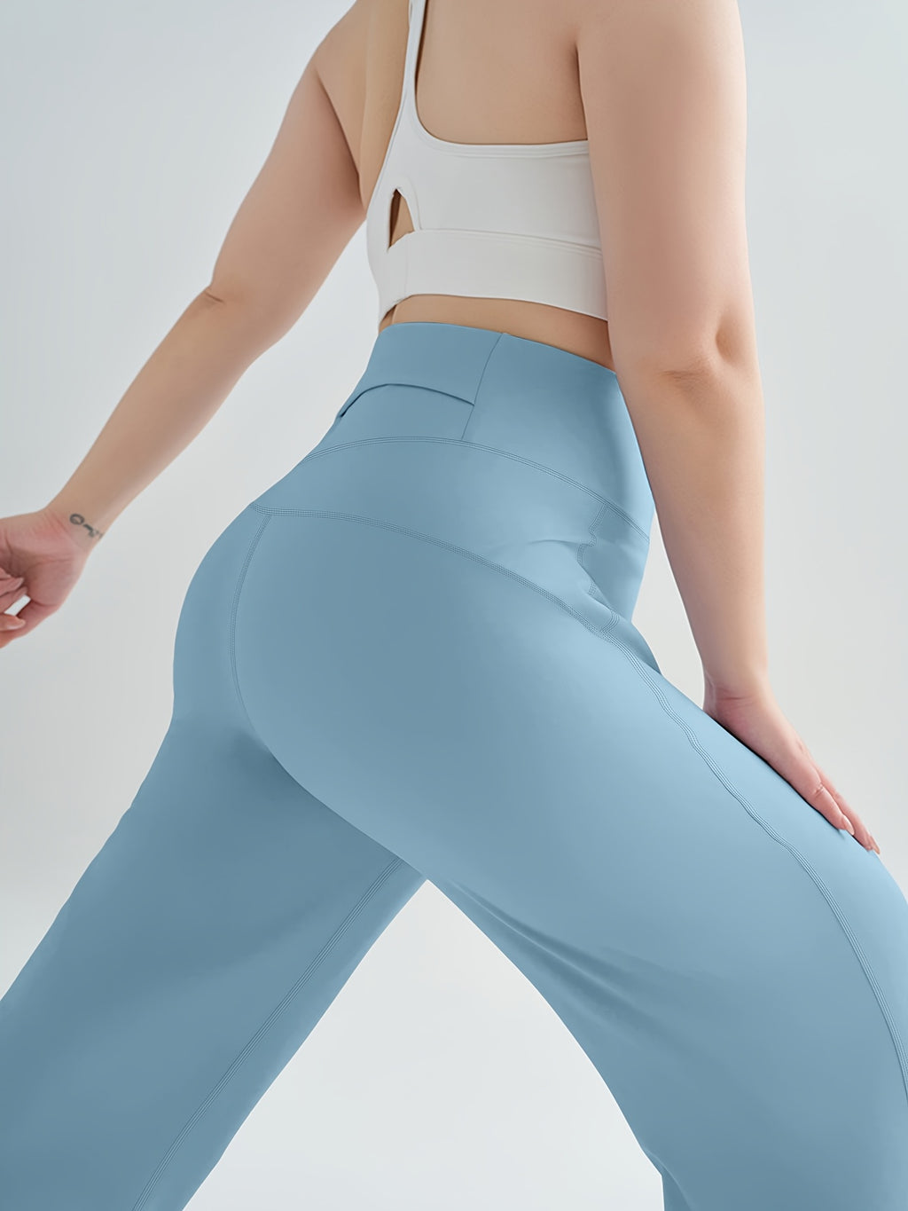 Pantalon de détente grande taille — Ampleur et poche dorsale