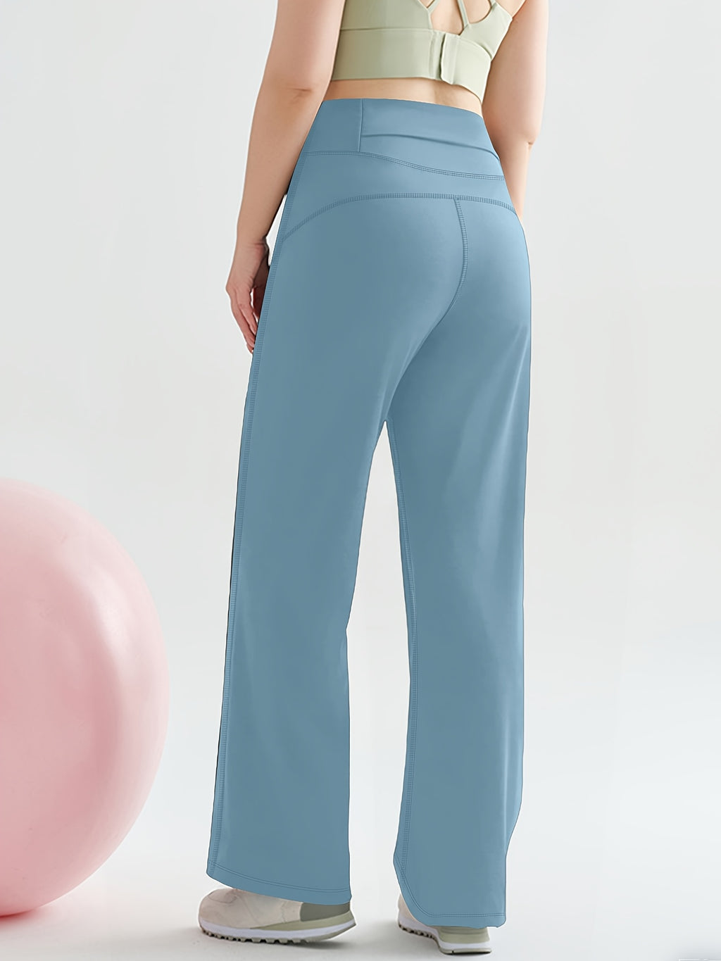 Pantalon de détente grande taille — Ampleur et poche dorsale