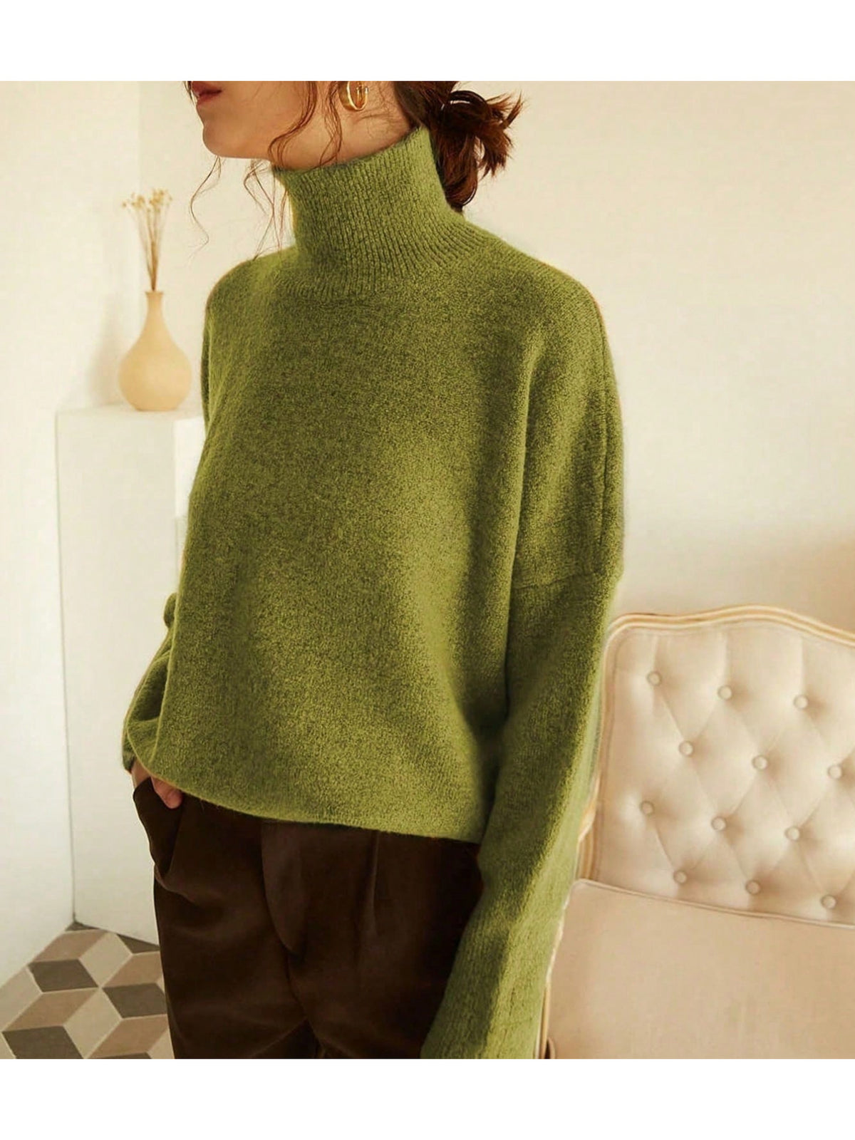 Pull grande taille, col roulé, maille côtelée, toucher moelleux, visuel produit