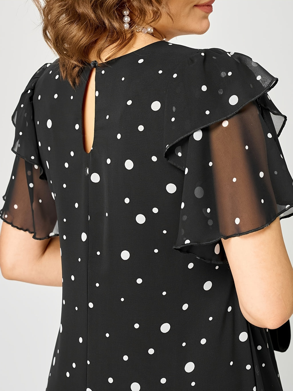 Robe mi-longue grande taille — Chiffon à pois, volant latéral