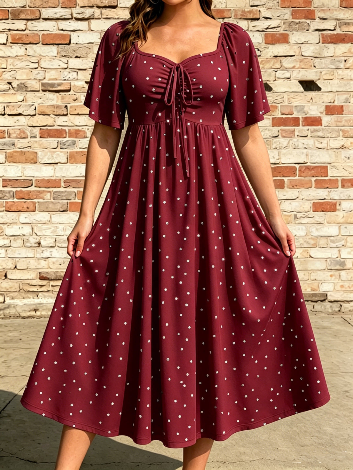 Robe mi-longue grande taille — Pois, taille sous poitrine