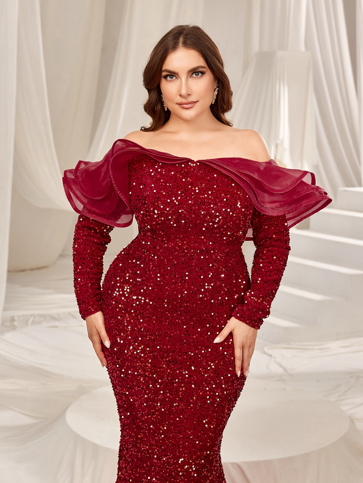 Robe de bal grande taille — Volants d'organza et traîne