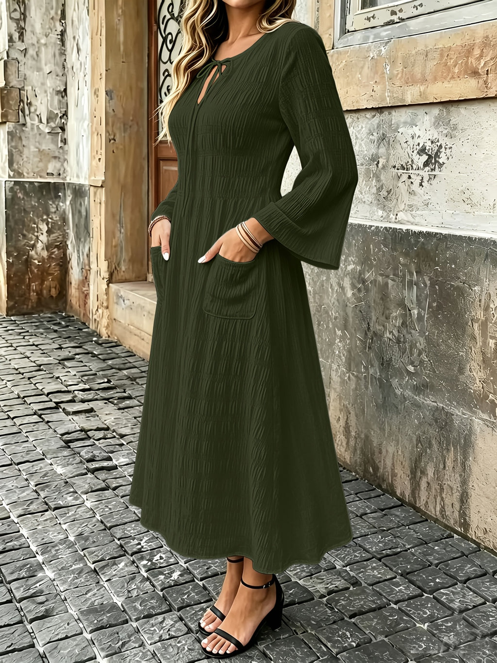 Robe bohème grande taille — Poches latérales et col à nouer