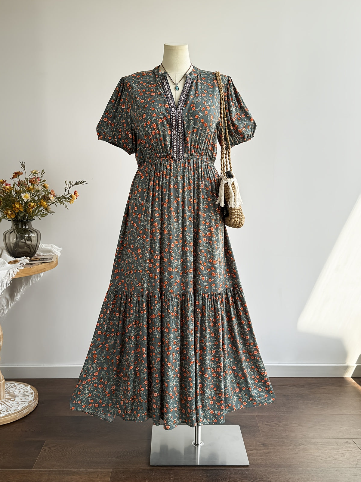 Robe longue bohème grande taille — Vert profond et galon tissé