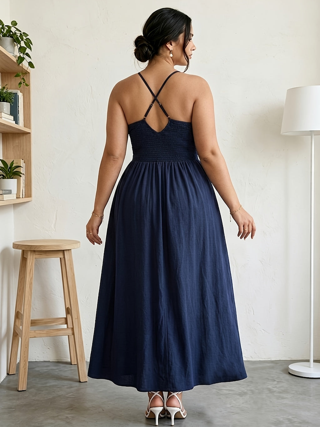 Robe à bretelles grande taille — Buste smocké et jupe longue