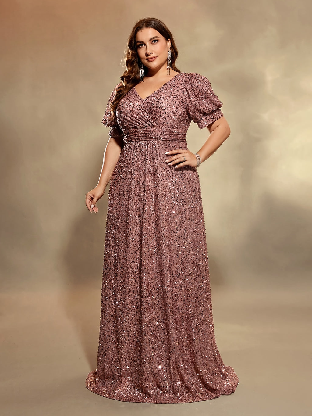 Robe de cérémonie grande taille — Taille empire et lanternes