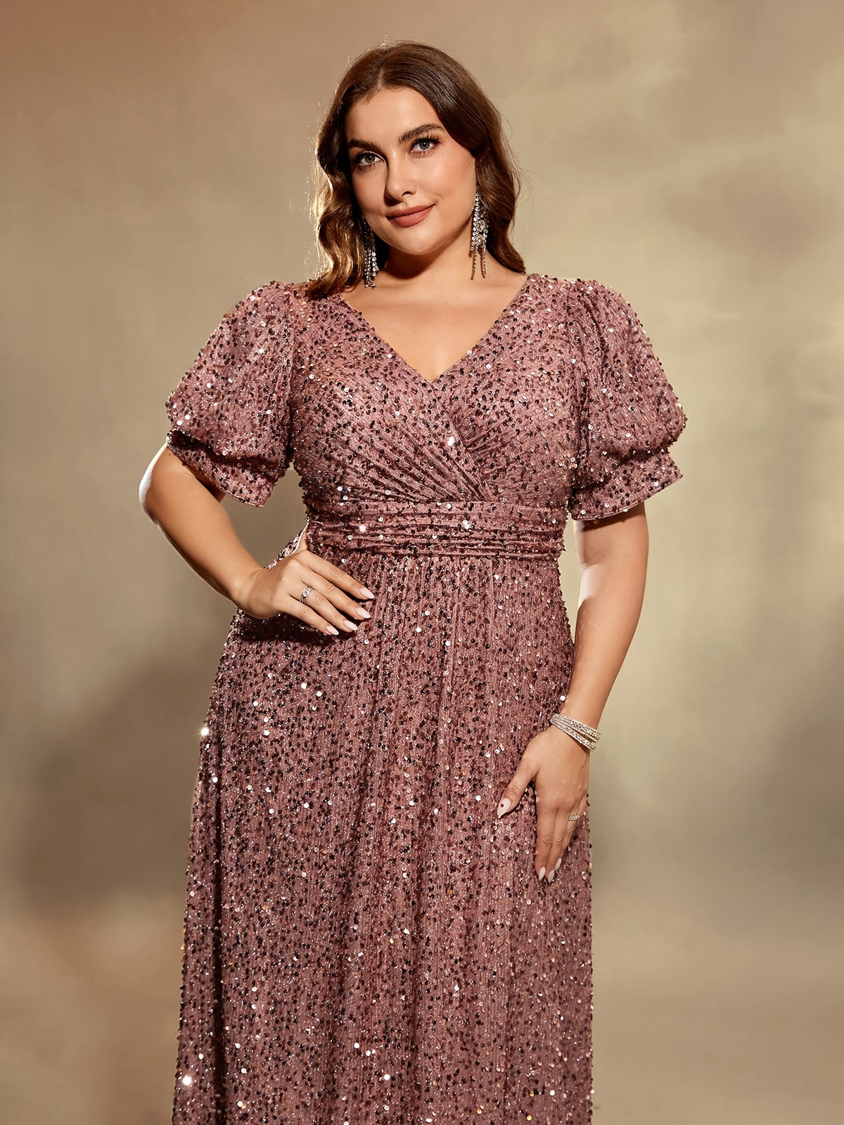 Robe de cérémonie grande taille — Taille empire et lanternes
