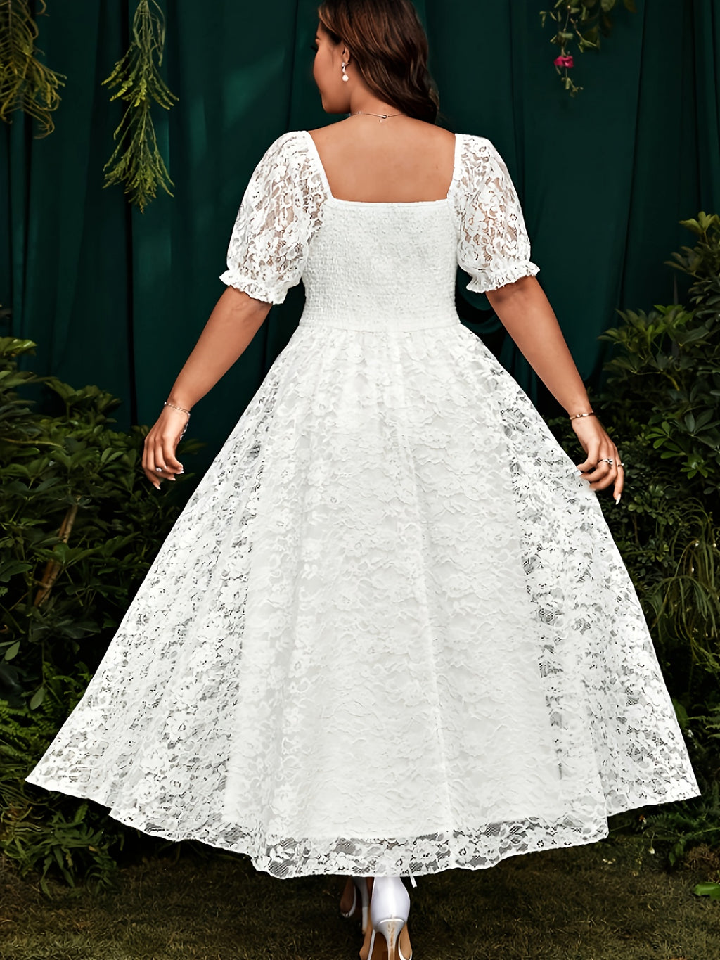 Robe de cérémonie grande taille — Longue en dentelle blanche