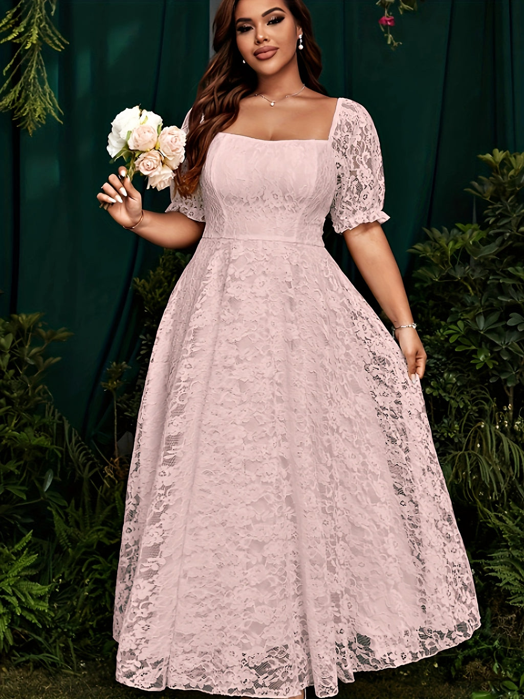 Robe de cérémonie grande taille — Longue en dentelle blanche