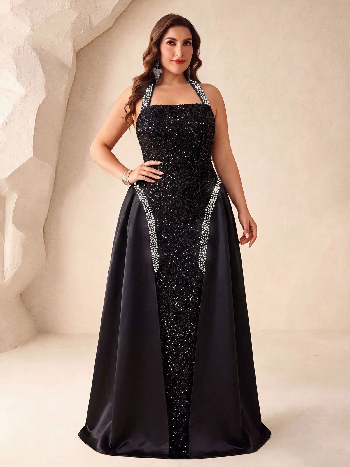 Robe de cérémonie grande taille — Perles et surjupe satin