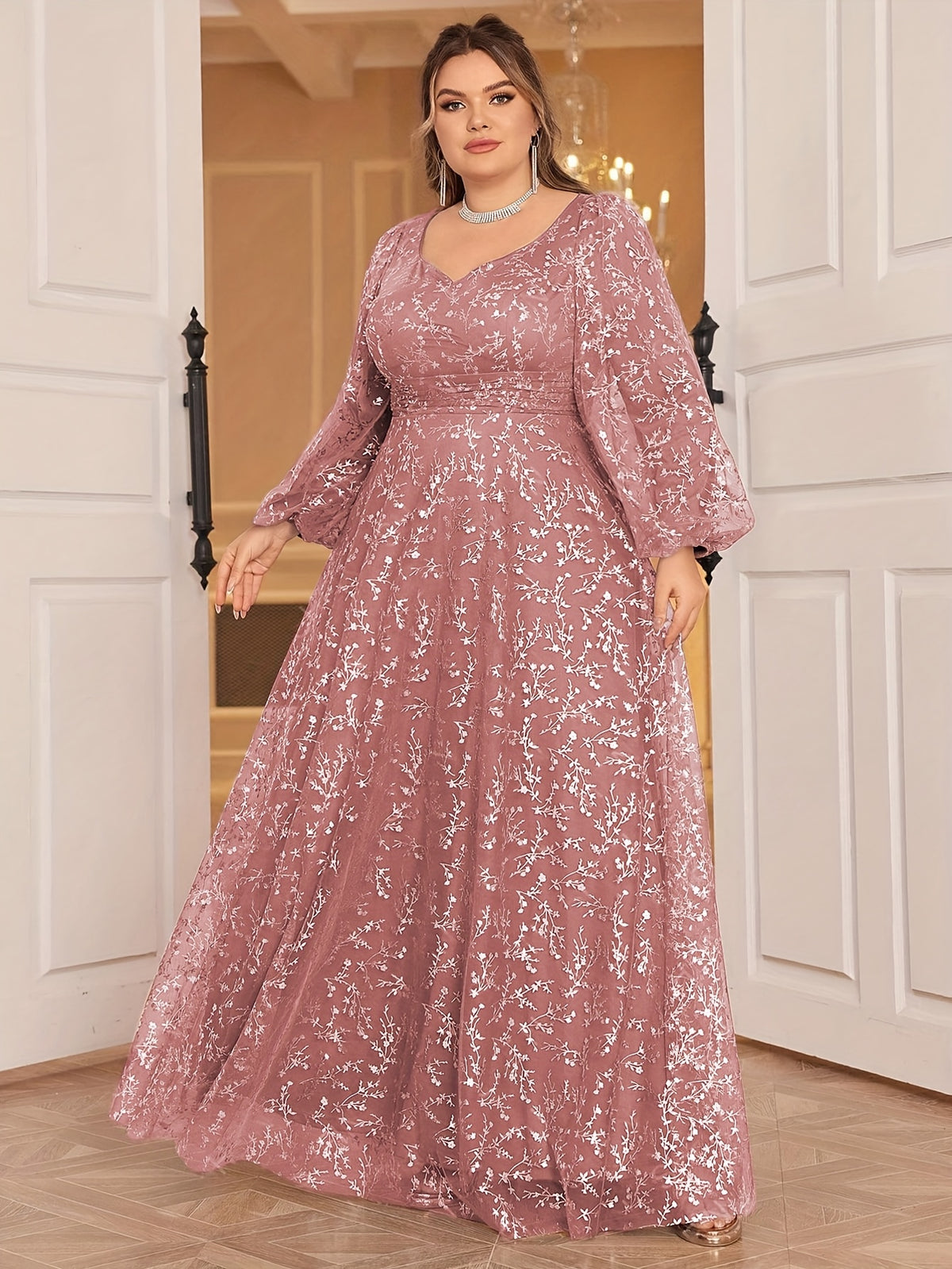 Robe de cérémonie grande taille, tulle à branches de sequins