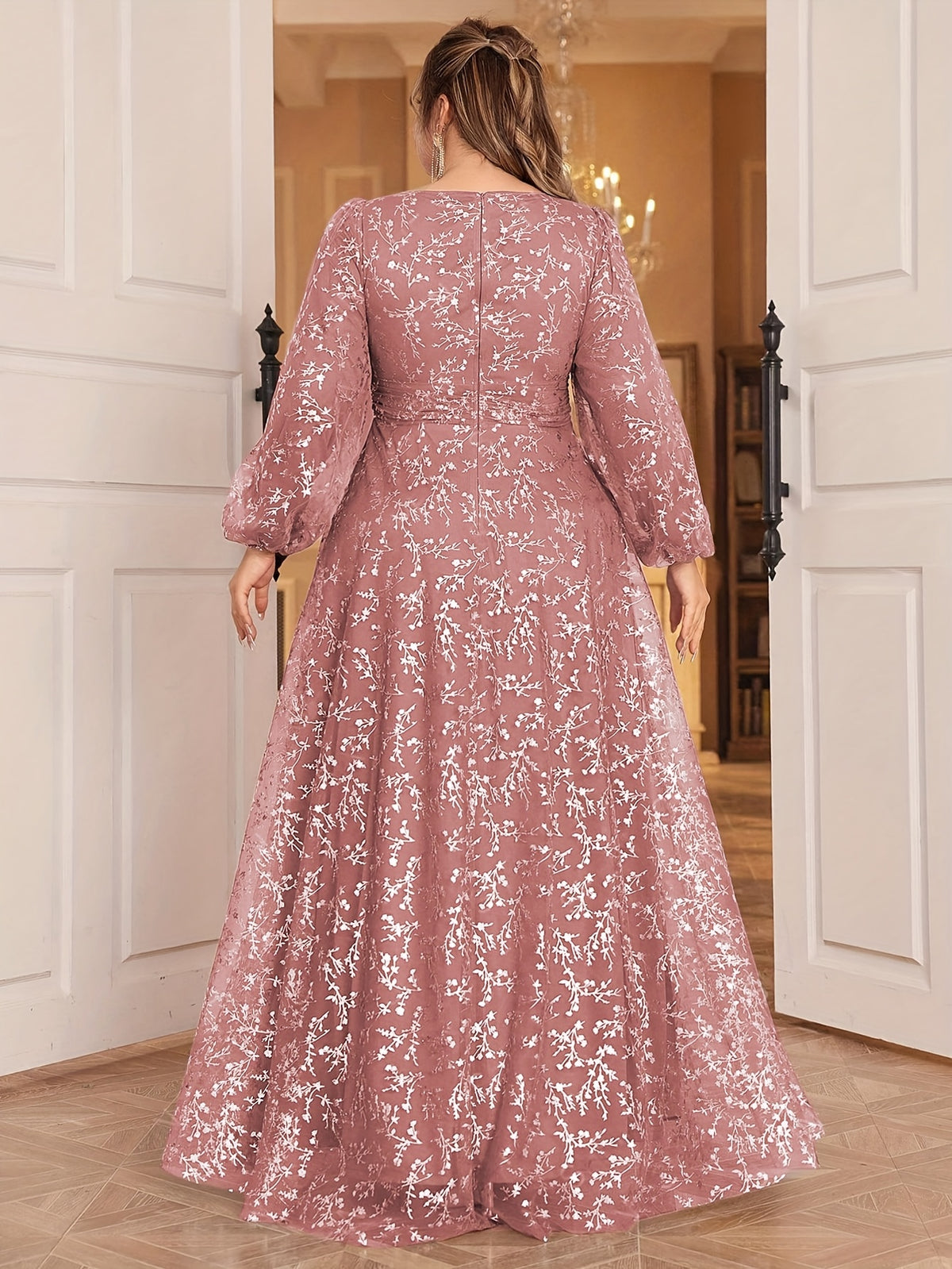 Robe de cérémonie grande taille, tulle à branches de sequins