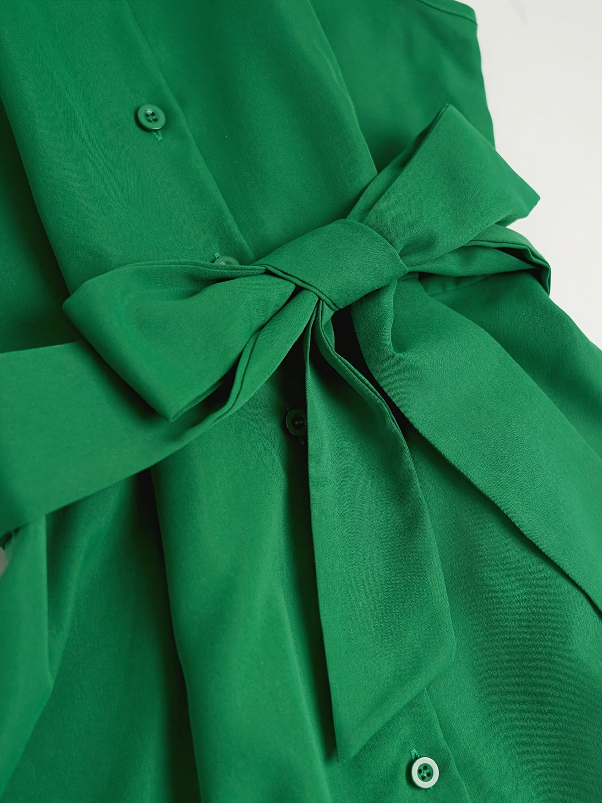 Robe chemise midi grande taille — Verte à poches latérales