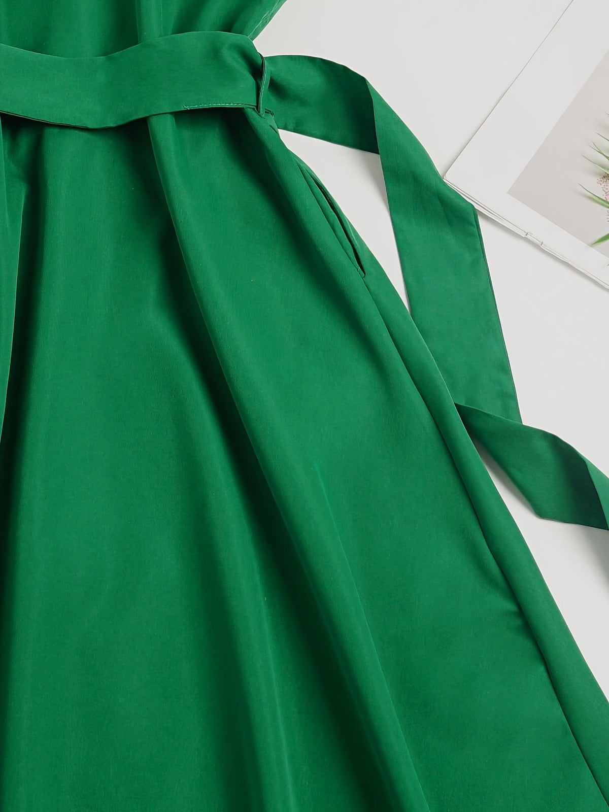 Robe chemise midi grande taille — Verte à poches latérales