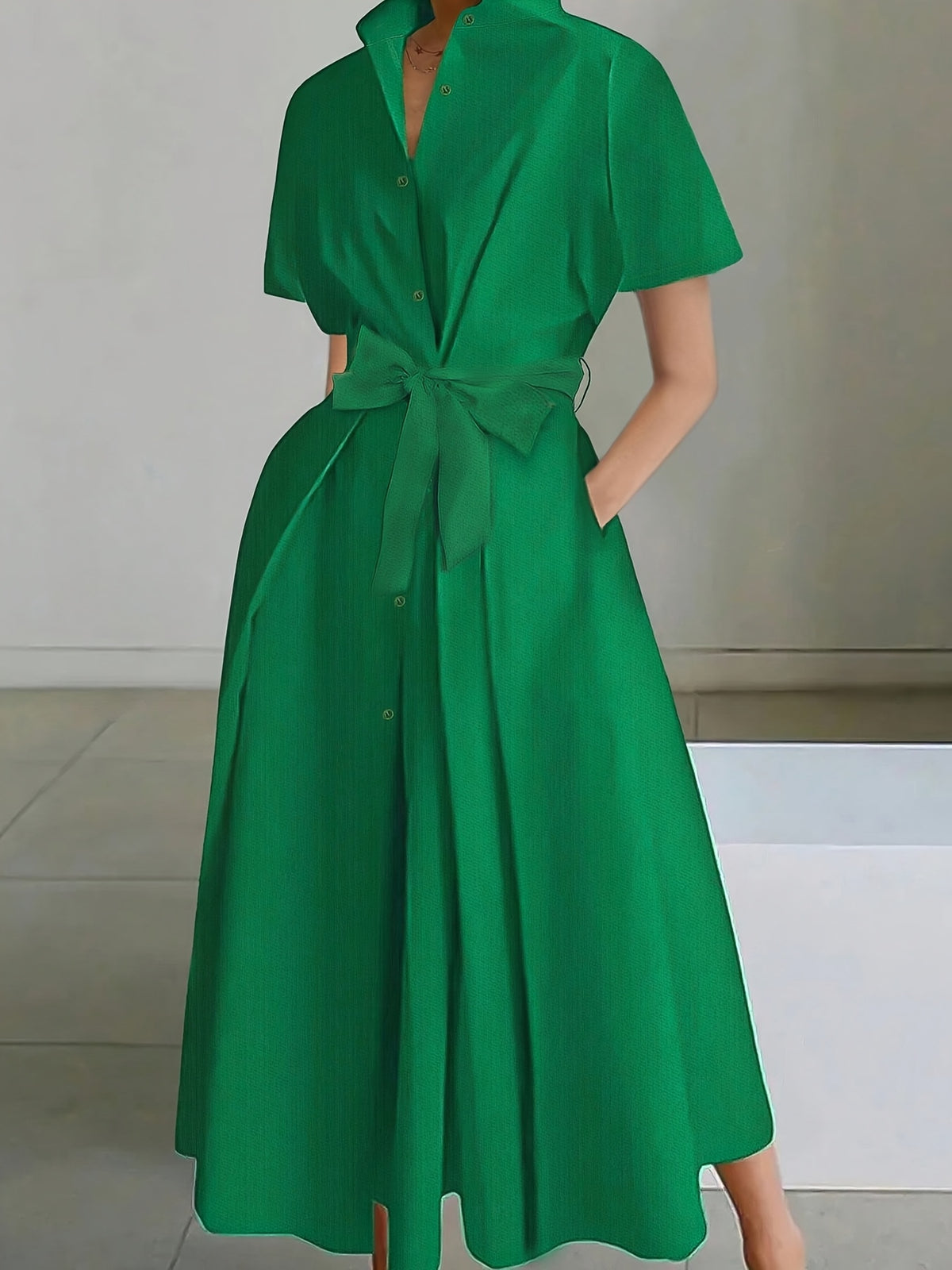 Robe chemise midi grande taille — Verte à poches latérales