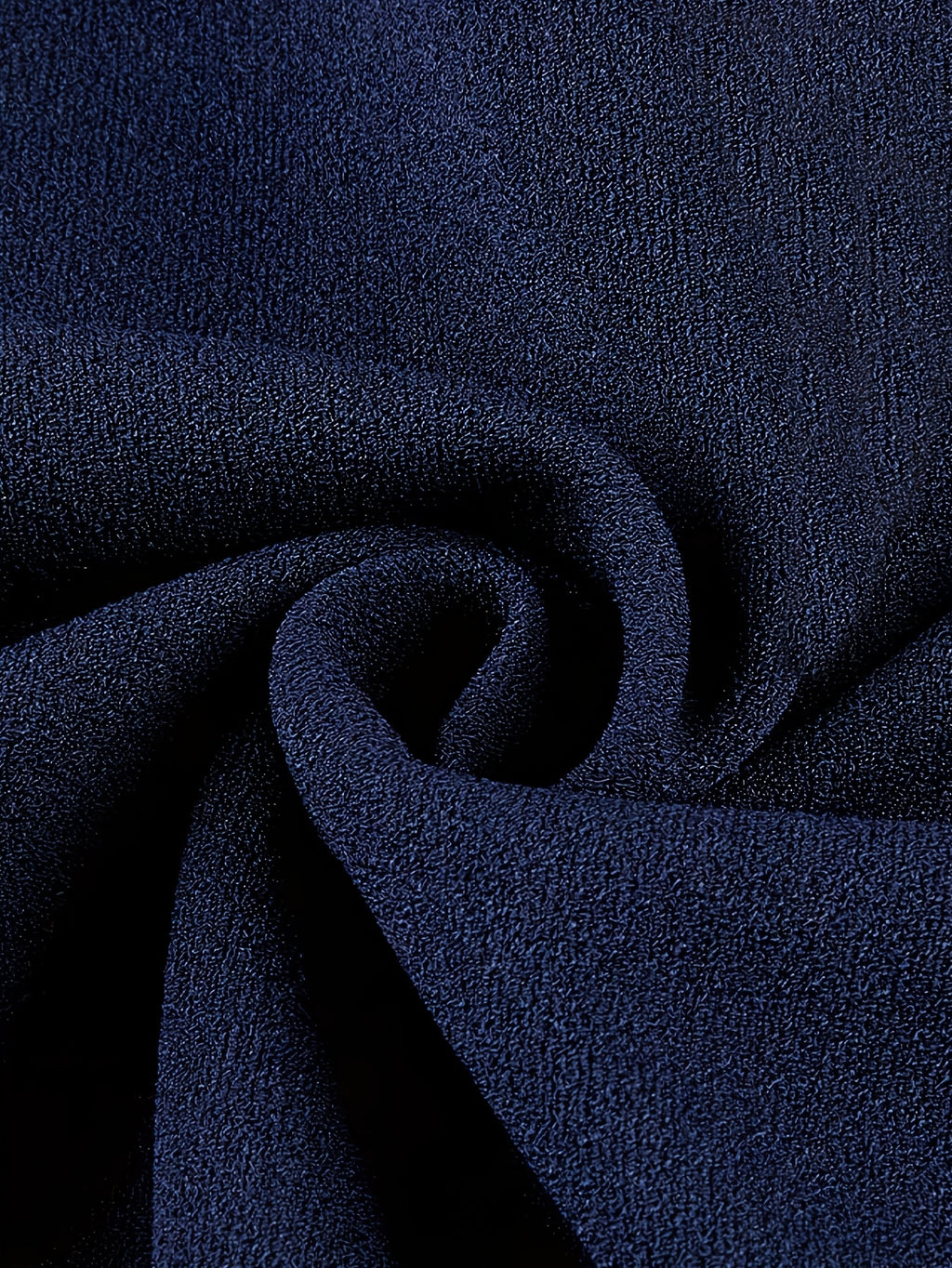 Robe cocktail grande taille — Manches dentelle et jupe évasée