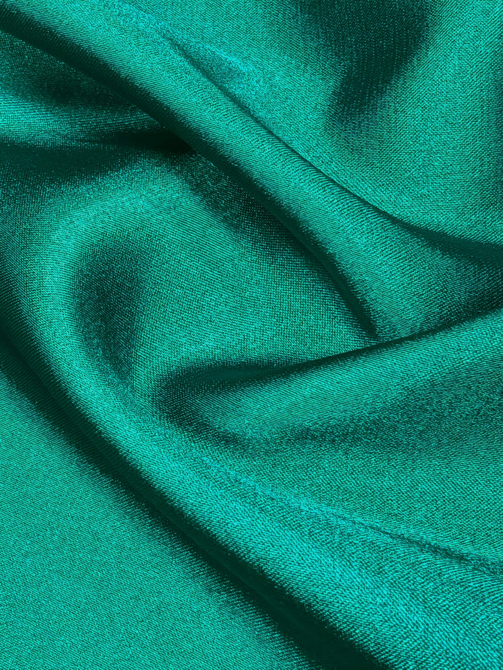 Robe de cocktail grande taille — Satin émeraude à col licou