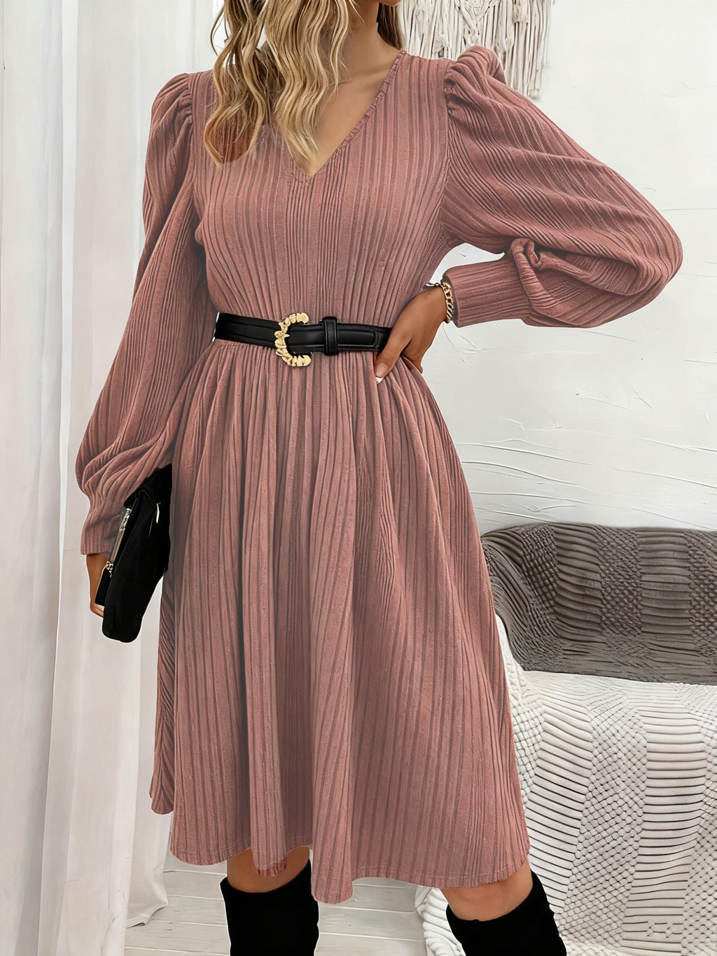 Robe grande taille rose poussiéreux — Col V et manches lanternes